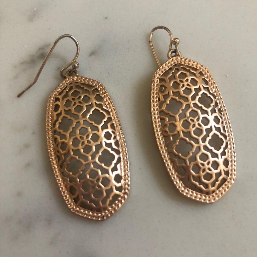 Kendra Scott Elle Gold Earrings and bracelet